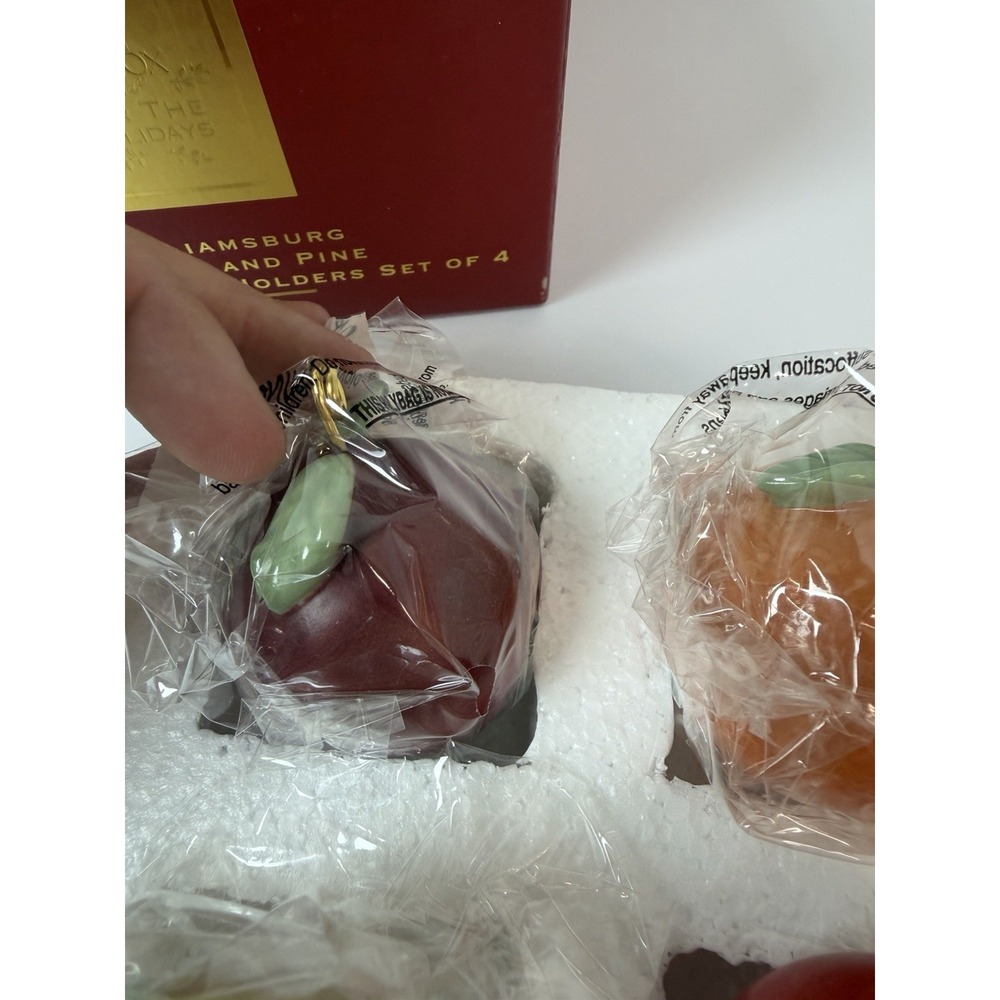 Lenox Williamsburg Boxwood And Pine Fruit Place card Holder Set Of 4 - Picture 5 of 11